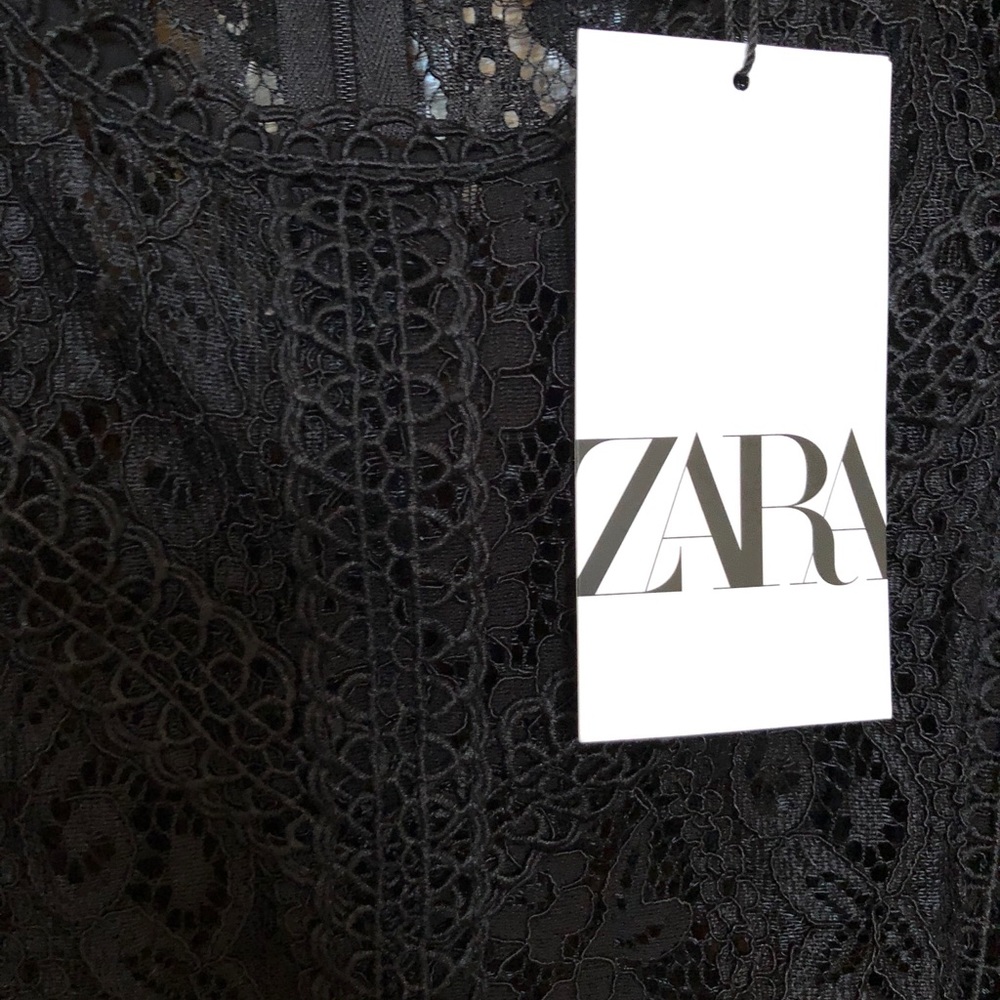 Zara NWT Lace Top Size Medium Black